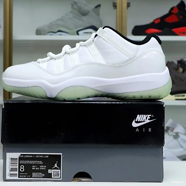 JORDAN RETRO LOW LEGEND AIR BLUE 11 0824